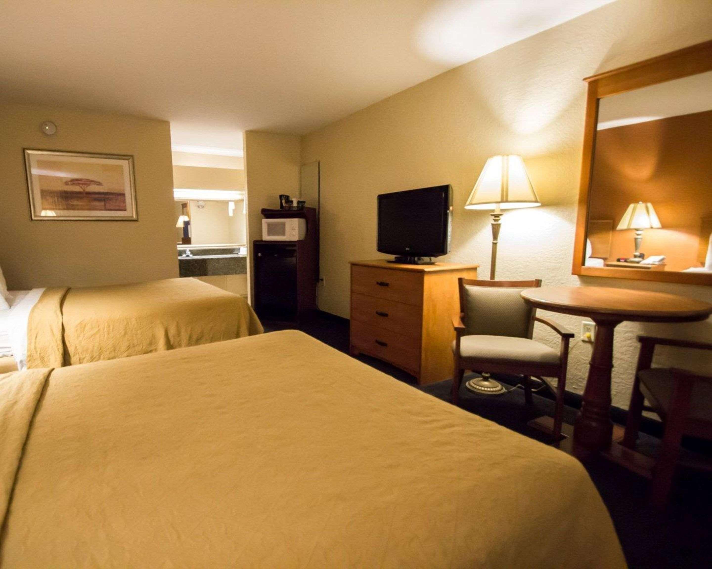 Quality Inn Kennedy Space Center Titusville Exteriör bild