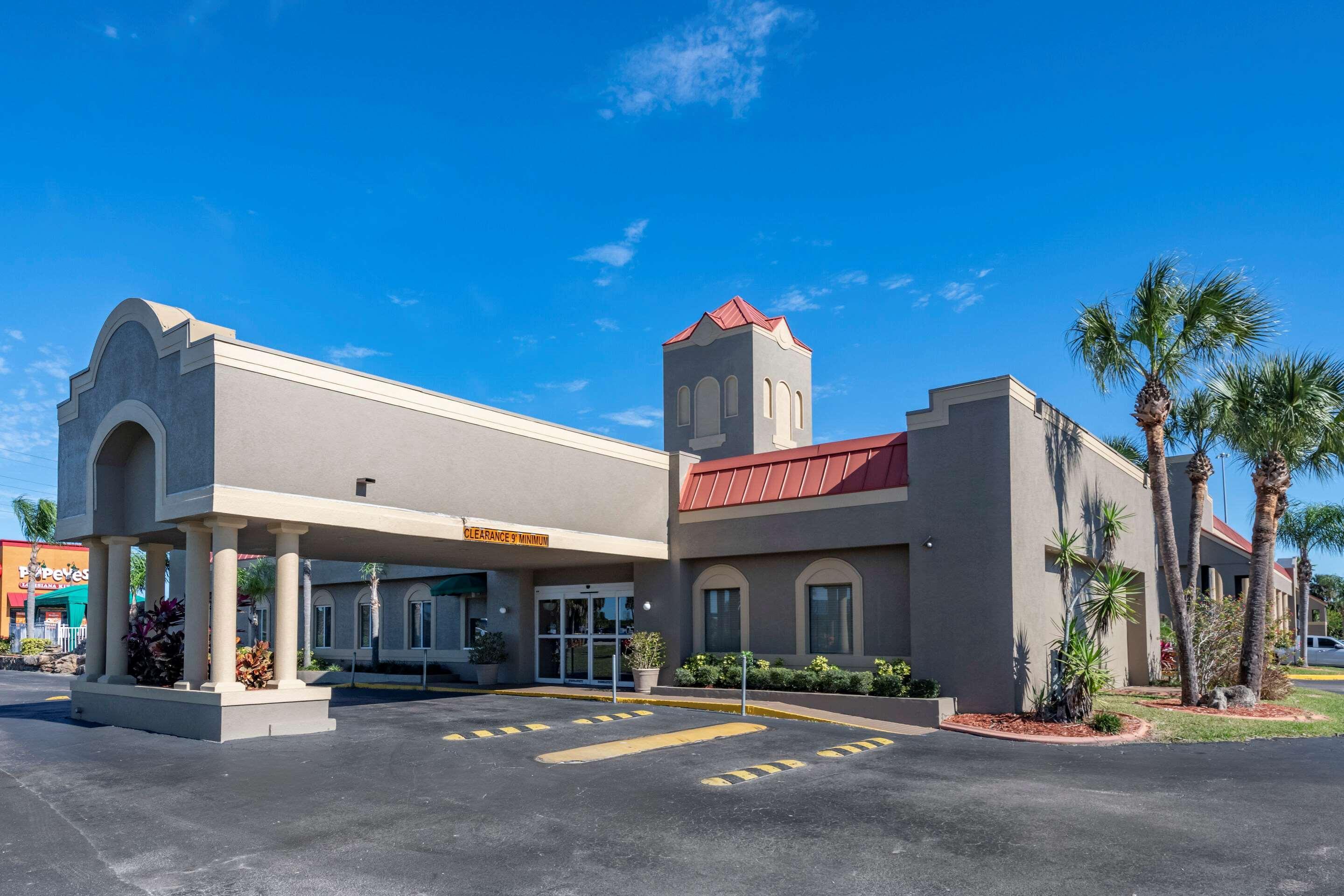 Quality Inn Kennedy Space Center Titusville Exteriör bild