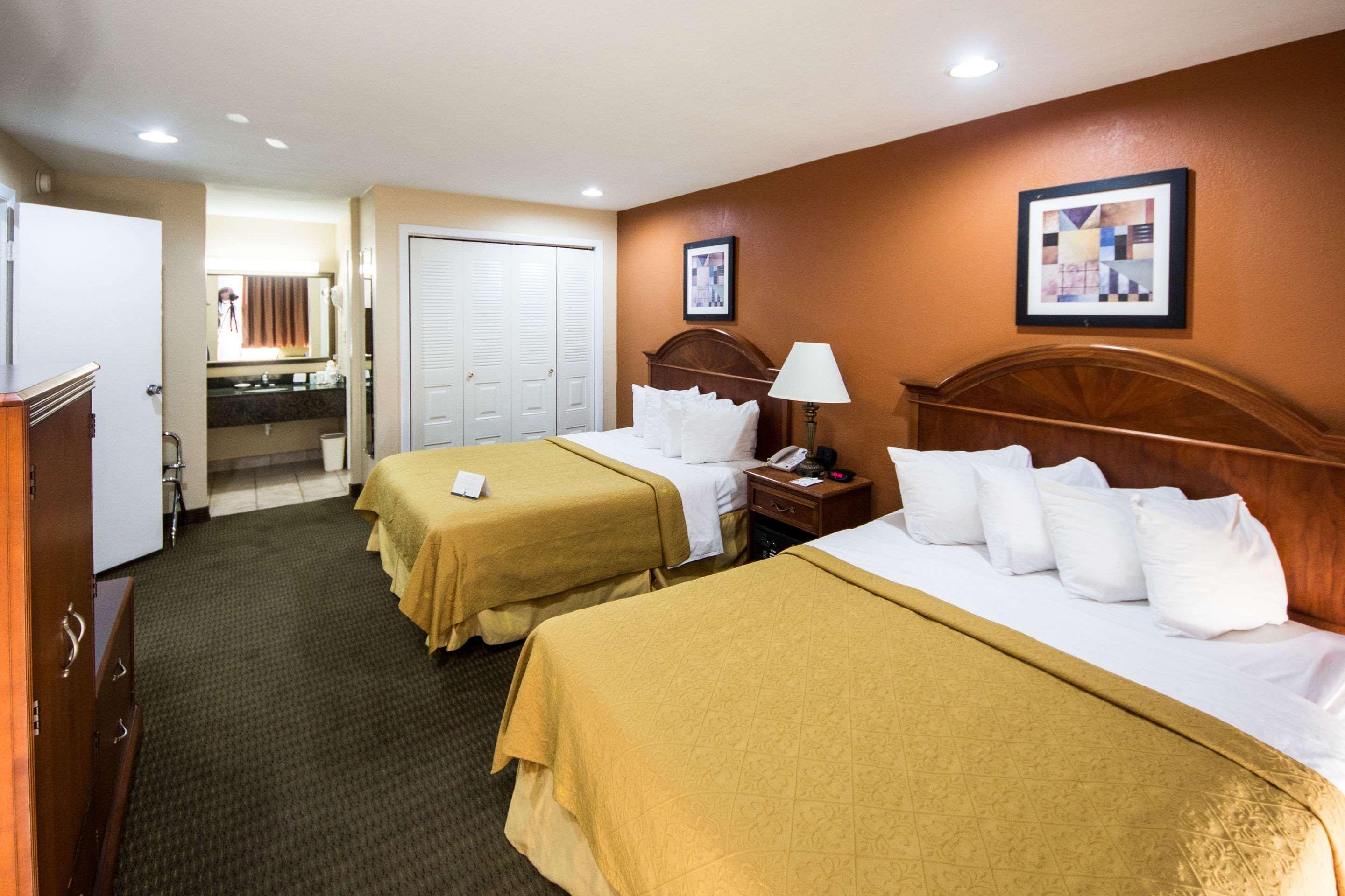 Quality Inn Kennedy Space Center Titusville Exteriör bild