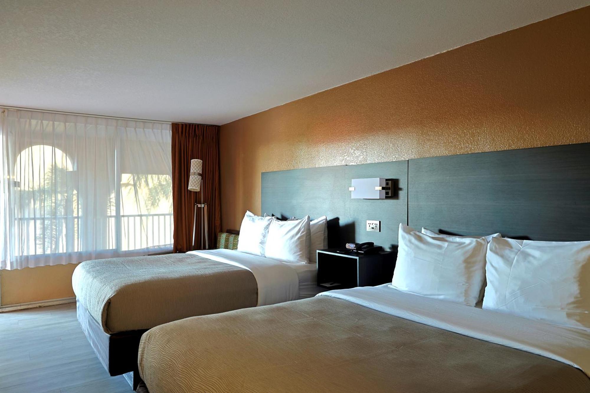 Quality Inn Kennedy Space Center Titusville Exteriör bild