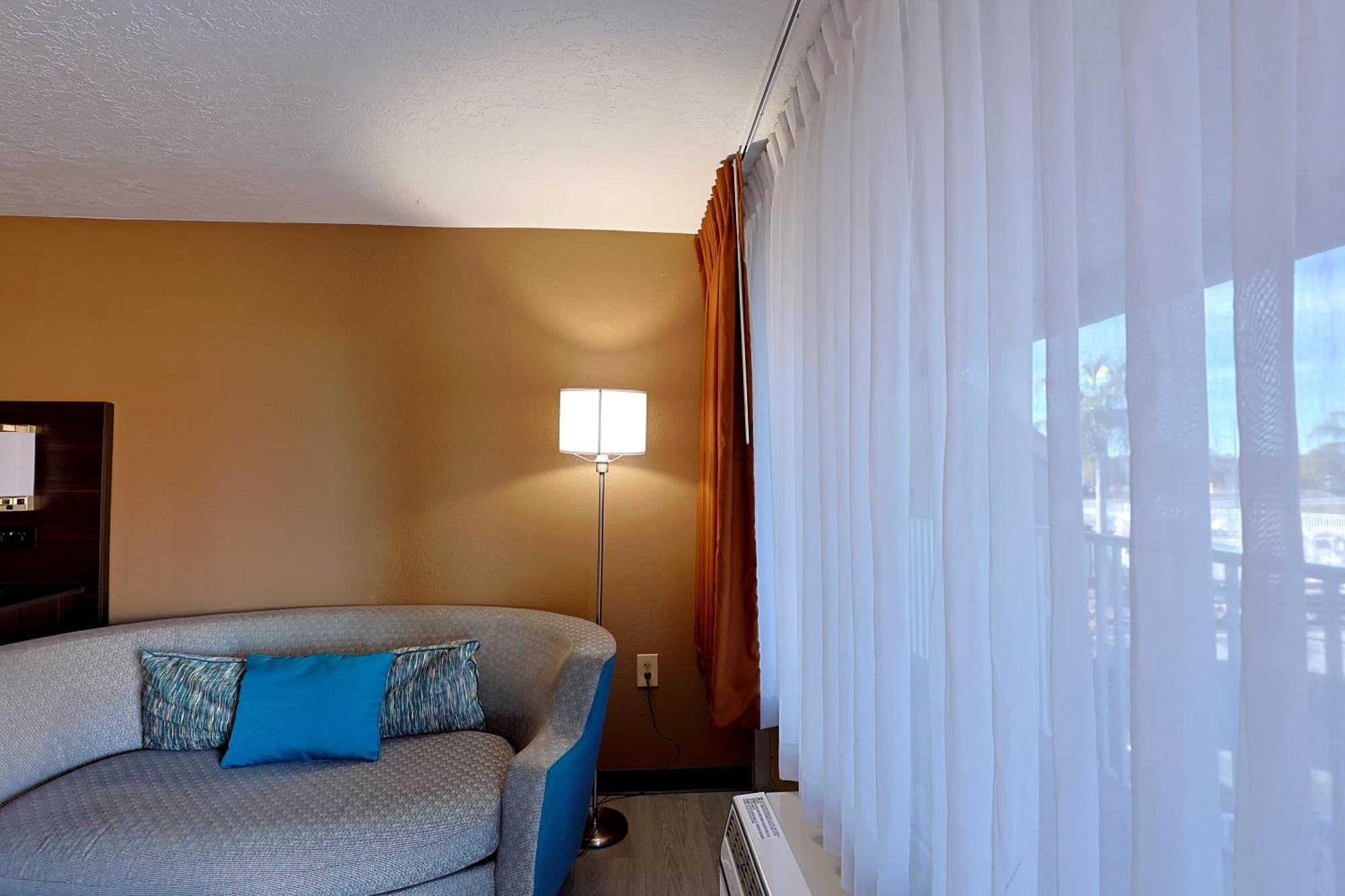 Quality Inn Kennedy Space Center Titusville Exteriör bild
