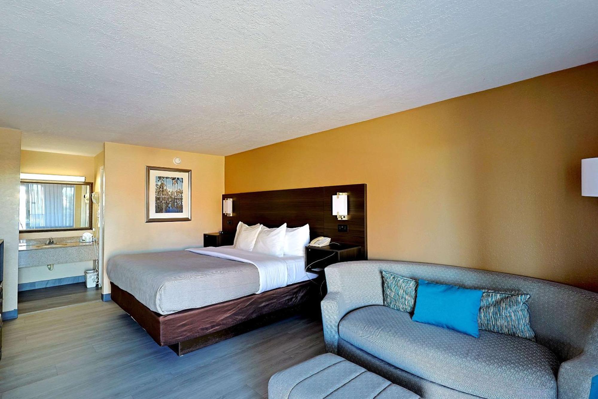 Quality Inn Kennedy Space Center Titusville Exteriör bild